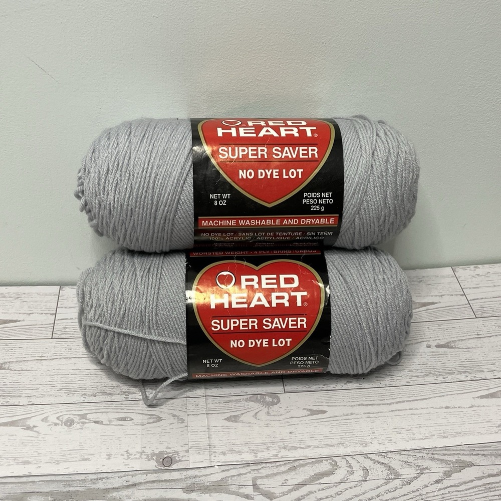 Red Heart Super Saver Light Grey Yarn 341 Worsted Weight 8oz 2 Skeins E300
